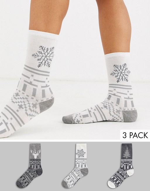 Green Treat 3 pack festive socks in grey
