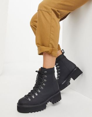 nanette boots