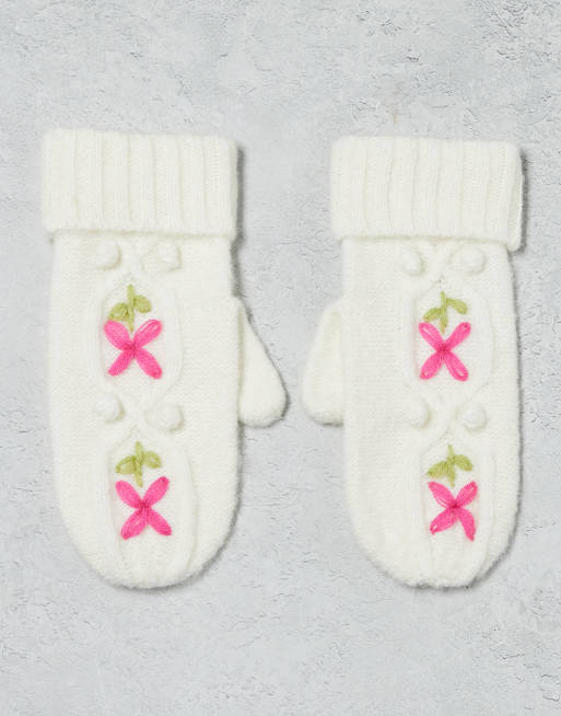 Guantes color crema con diseño bordado de punto de ochos de Miss Selfridge