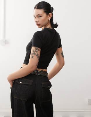 Guess Originals Baby Tee In Black