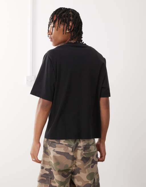 Guess Originals boxy fit t-shirt in black, 4 of 4