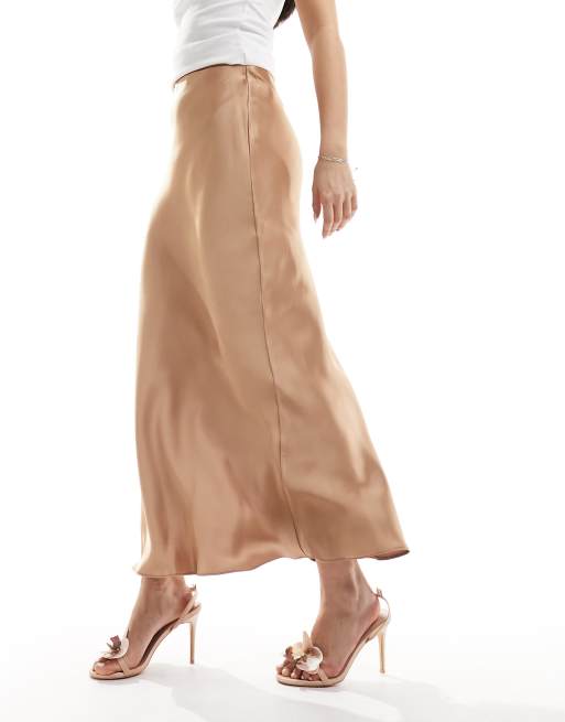 Guldfarvet satinmidinederdel fra New Look, 4 af 5