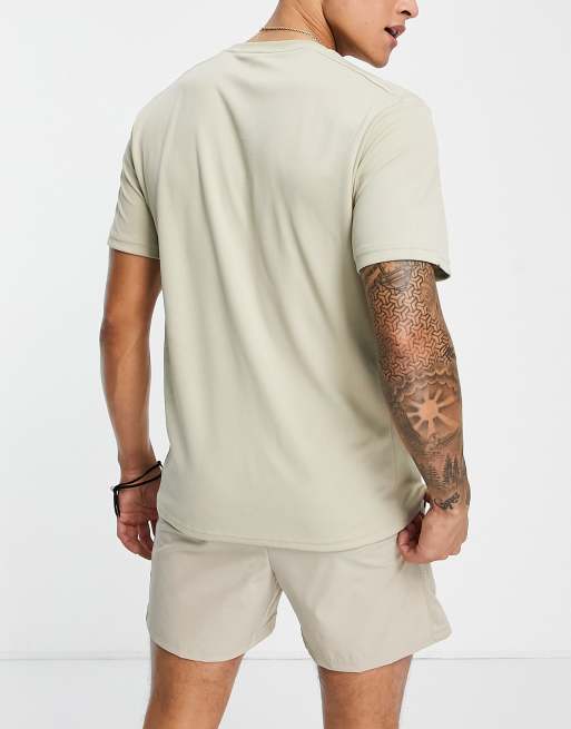 Gym 365 - Performance - Ensemble t-shirt et short - Taupe, 2 de 4