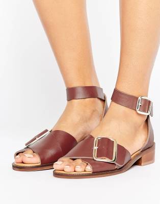 h by hudson sandals