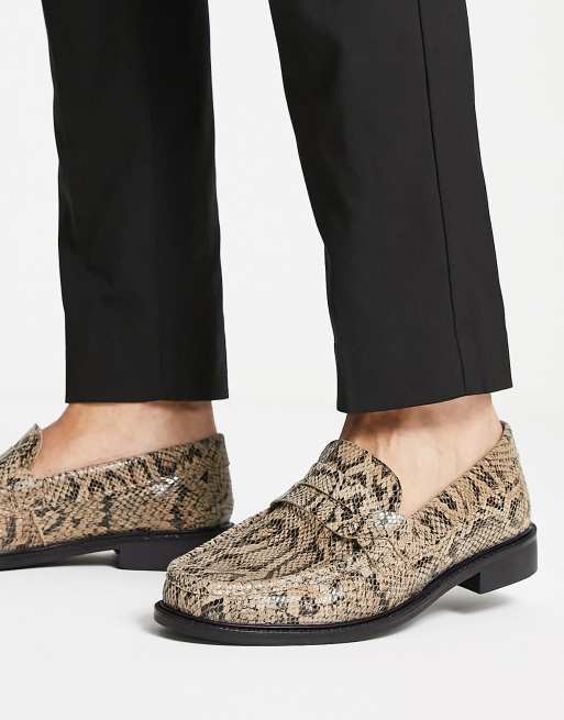 Snakeskin on sale loafers outfit