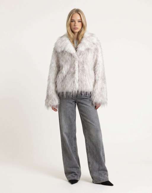 Harry Brown Odette fur coat in white, 2 of 4