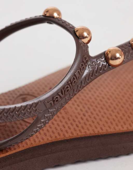 Havaianas - Brune klipklappere med firkantet tå og nitter, 2 af 4