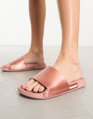 Havaianas Classic sliders in metallic rose gold