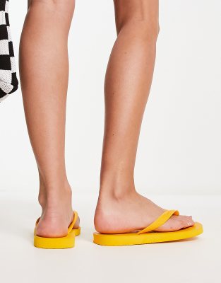 HAVAIANAS CLASSIC TOP FLIP FLOPS 