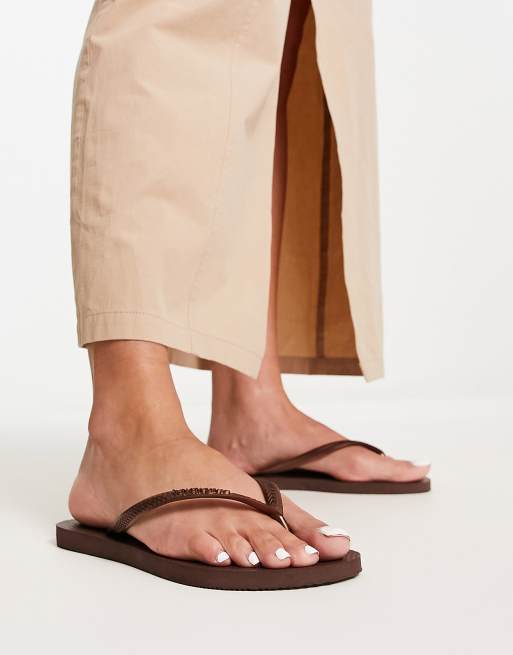 Havaianas – Metaliczne brązowe klapki z wąskimi paskami