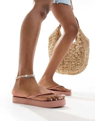 Havaianas Slim Flatform Flip Flops