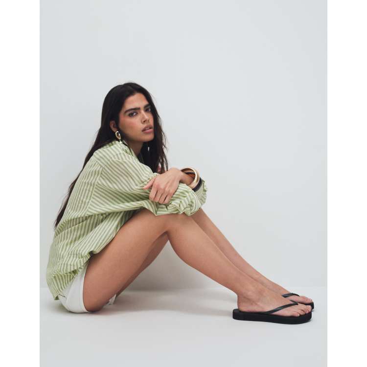 Havaianas slim platform flip flops in black | ASOS