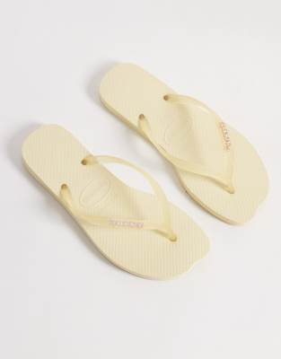  slim split toe flip flops 