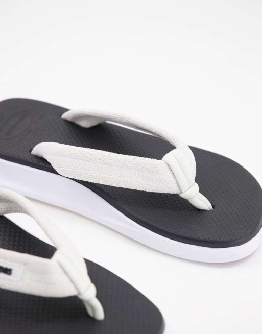 Havaianas Tradi Zori square toe flip flops in black mix, 3 of 4