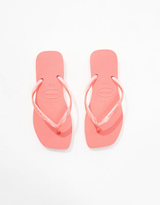 Havaianas - Zehenstegsandalen in Anthrazit mit eckiger Zehenpartie-Orange