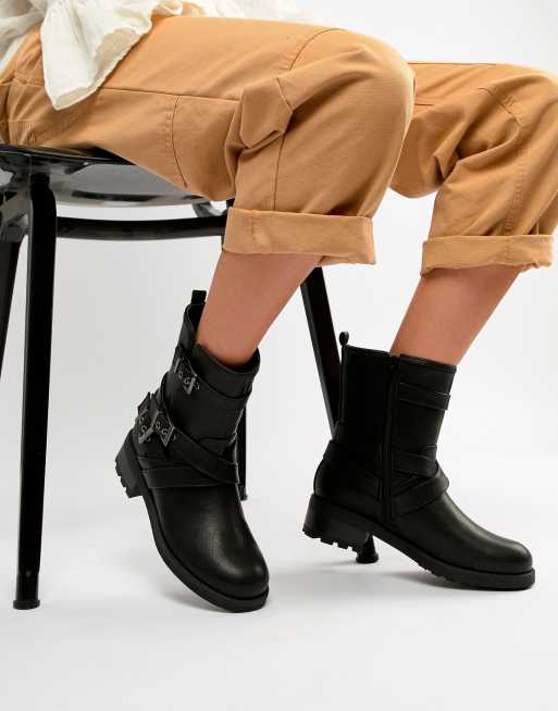 Head Over Heels by Dune – Raakel – Svarta platta bikerboots med spännen
