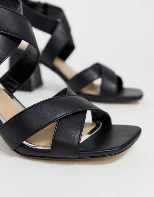 Head Over Heels – Jay – Schwarze Sandalen mit Wickelriemen Head Over Heels – Jay – Schwarze Sandalen mit