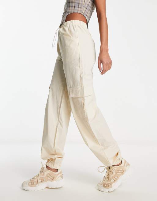 Cargo Pants Women Plus Size Low Rise Lightweight Cargo Joggers Tapered  Utility Hiking Cargo Pants with Pockets, Beige, Small : :  Clothing, Shoes & Accessories