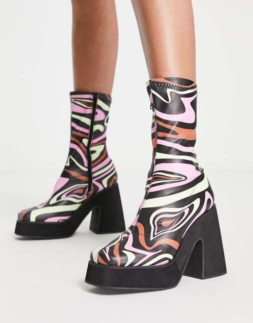 Heartbreak chunky platform sock boots in marble print