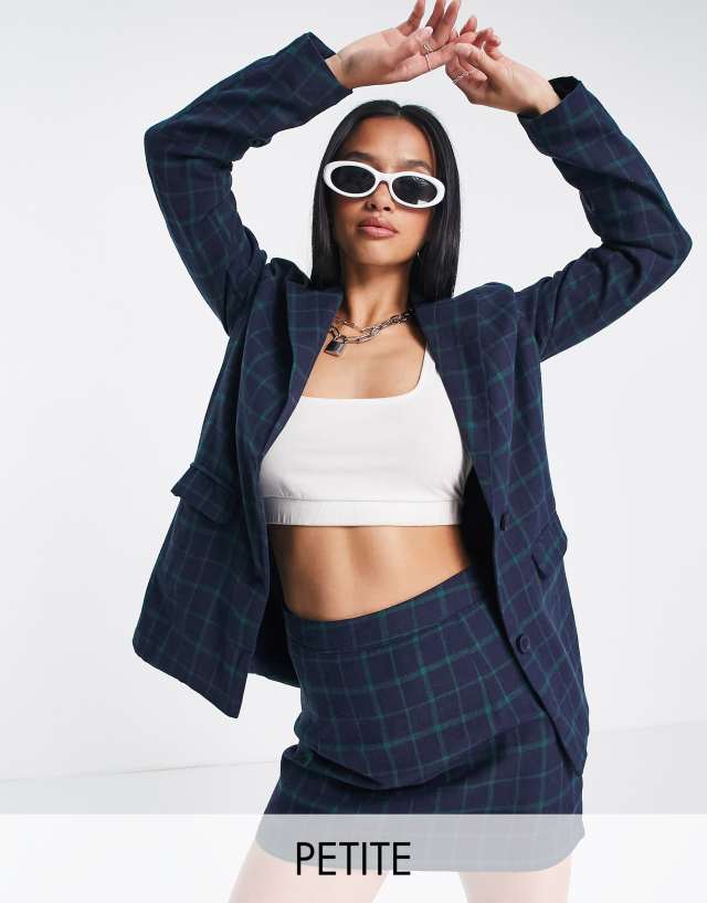 Heartbreak Petite slouchy boyfriend blazer in navy and green check