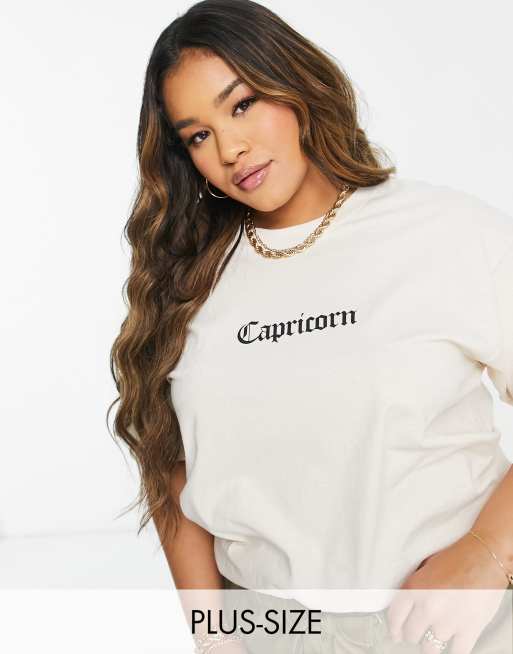Heartbreak Plus – Beżowy T-shirt oversize z nadrukiem znaku zodiaku 