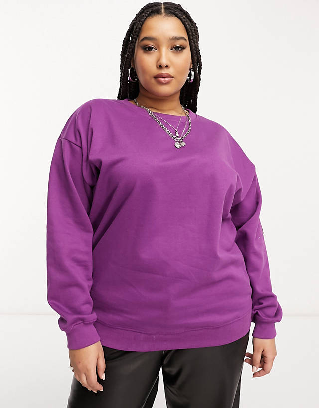 Heartbreak Plus - heartbreak sweatshirt in purple