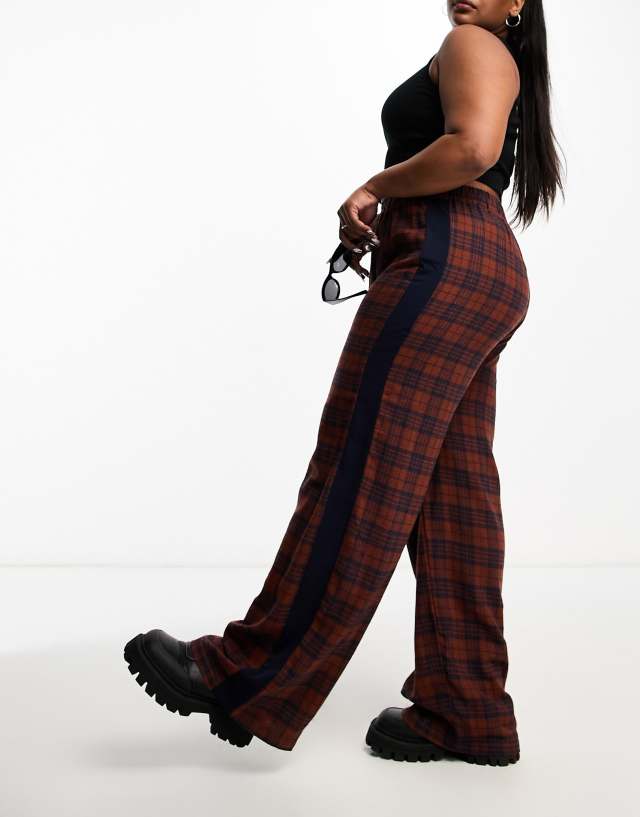 Heartbreak Plus wide leg pants in brown and navy check