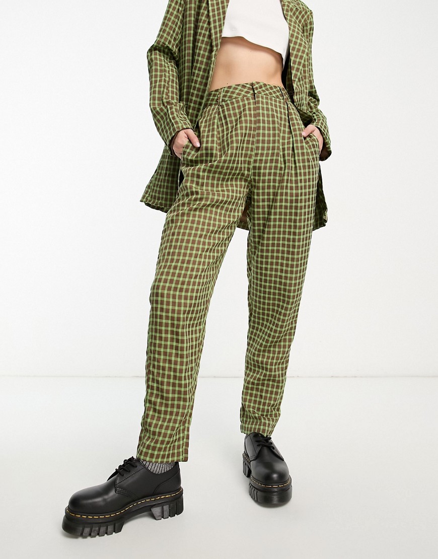 Heartbreak tailored pants in green check - part of a set