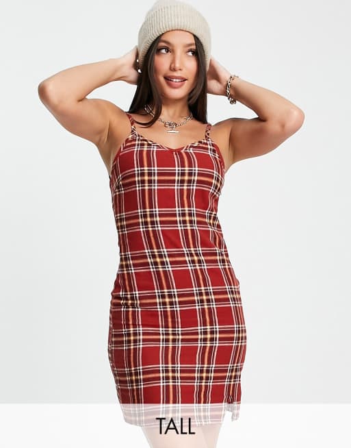 Heartbreak Tall – Figurbetontes, kariertes Kleid in Rostrot, Kombiteil