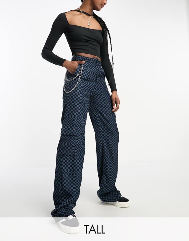 Heartbreak Tall wide leg cargo pants with detachable chain in blue grid print