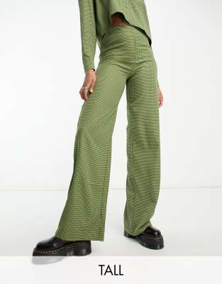 Heartbreak Tall Heartbreak Tall wide leg trousers co-ord in green gingham