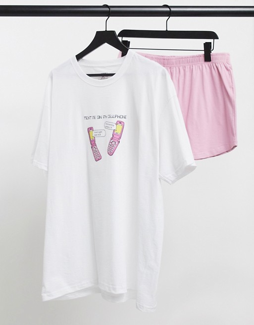 Heartbreak text me on my cellphone pyjama set t-shirt and shorts in white and pink