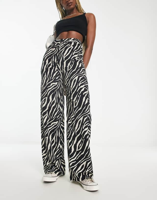 Heartbreak wide leg pants in zebra print