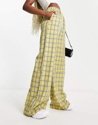 Heartbreak Heartbreak wide leg trousers in yellow check