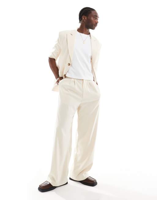 Heathe Zik set in cream