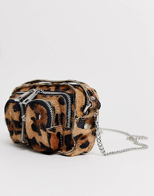 Helena crossbody-taske i leopard fra Nunoo |