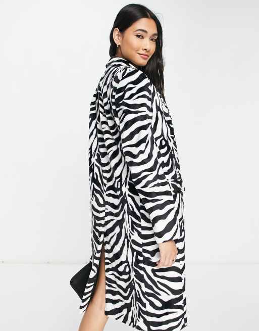 Helene Berman - College jas in jaren 90-stijl in zwart-witte zebraprint, 2 van 4