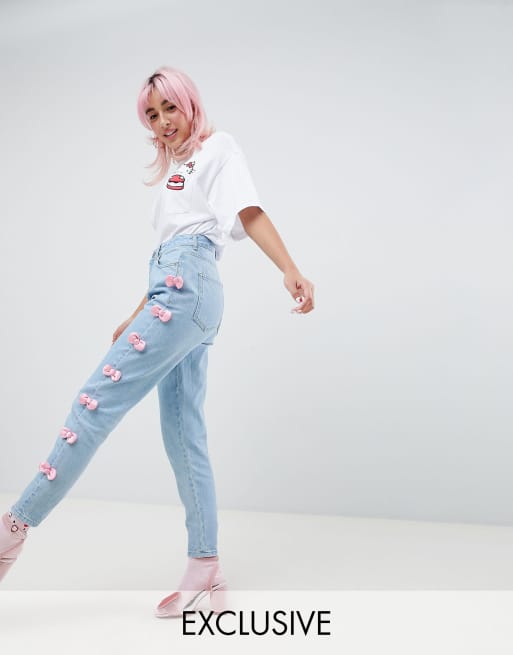 Hello Kitty x ASOS DESIGN jeans with satin bow detail | ASOS