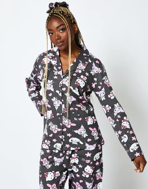 Hello Kitty x Skinnydip Pyjama Set in Black - view 1