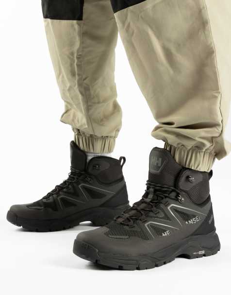Helly Hansen Cascade hiking boots in black - view 1