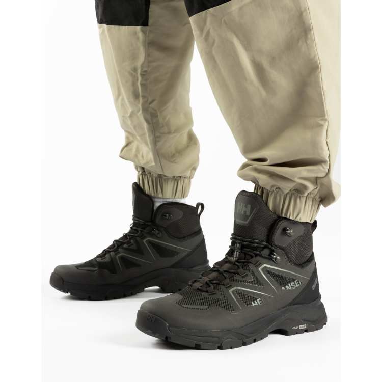 Helly Hansen Cascade hiking boots in black ASOS