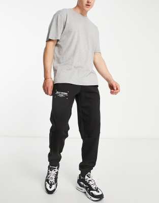 helly hansen joggers