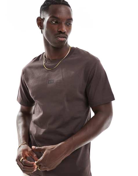 Hera collective regular fit t-shirt in slate brown - view 1
