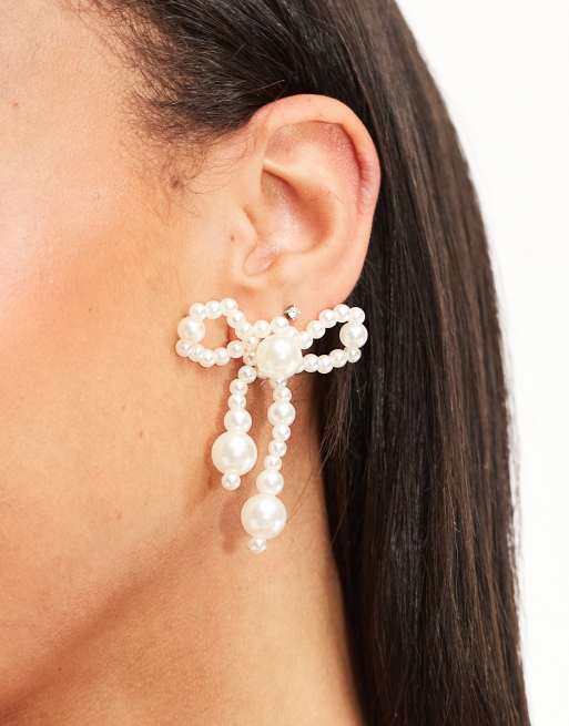 Heretic Nine Exclusive coquette bow pearl earrings