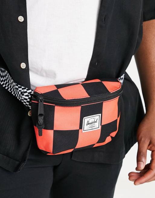 Herschel checkerboard outlet