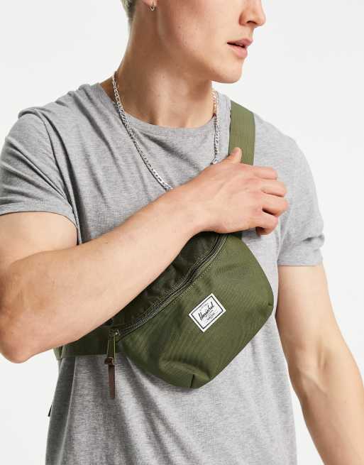 Herschel fourteen fanny clearance pack