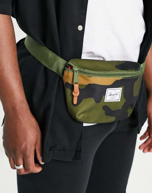 Herschel waist bag camo sale