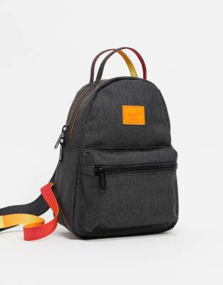 herschel supply co retreat backpack in black with rubberised straps