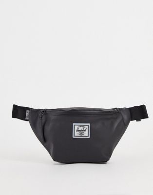 Herschel Supply Co Seventeen weather resistant bum bag in black