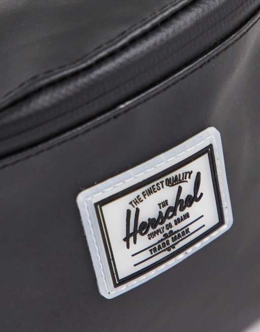 Herschel Supply Co Seventeen weather resistant fanny pack in black, 4 of 4